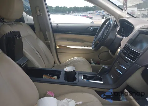 2013 Lincoln Mkt z USA, uszkodzony, nr VIN 2LMHJ5FK7DBL51904